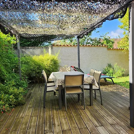 La Maison De Jade Holiday home